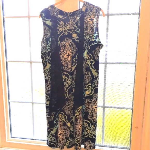Robbie Bee Sleeveless Navy Floral Dress (NWT) - Picture 2 of 7